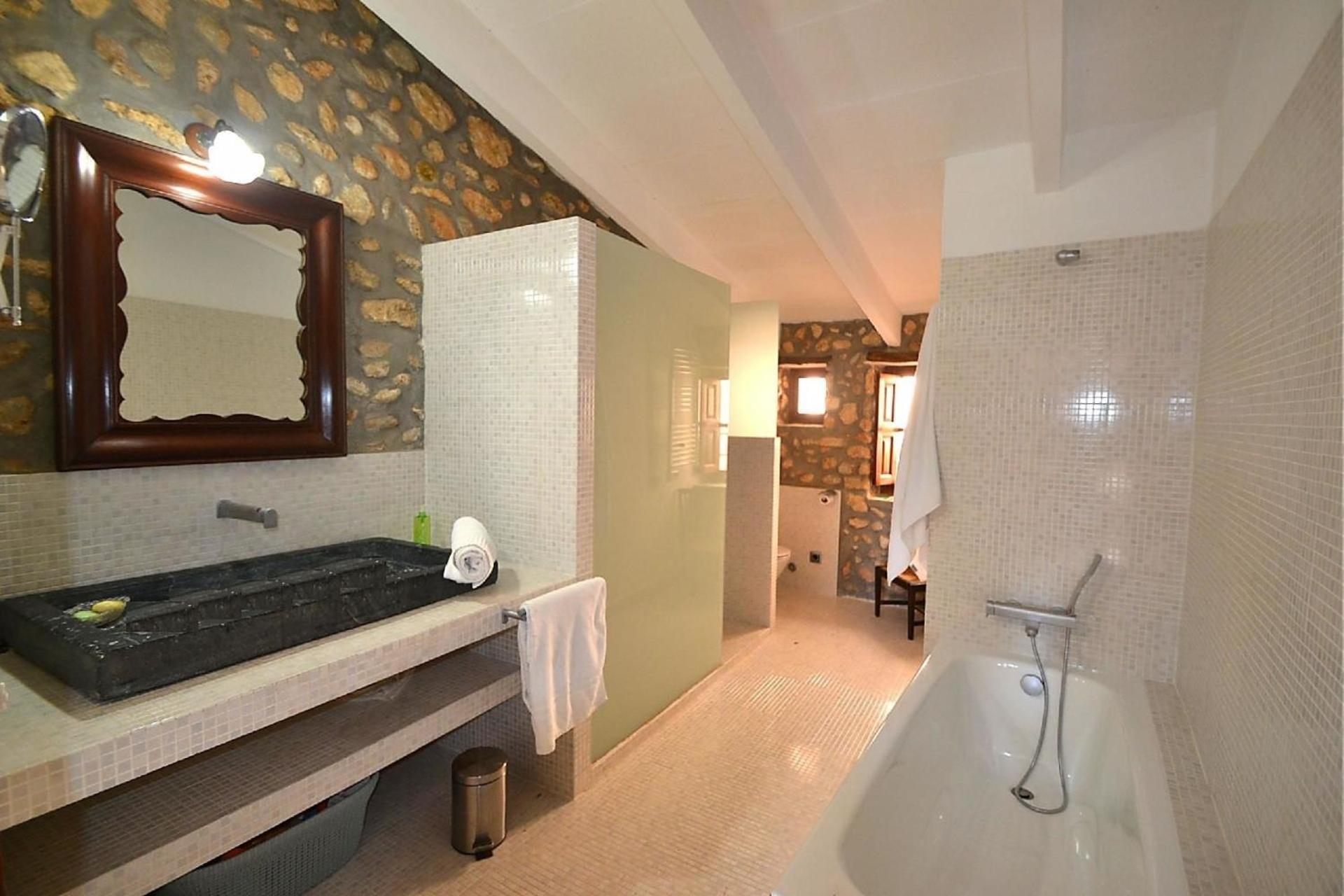 Hébergement de vacances Mit Privatpool Fuer 12 Personen Ca 400 Qm In Consell, Mallorca Binnenland Von Mallorca Consell