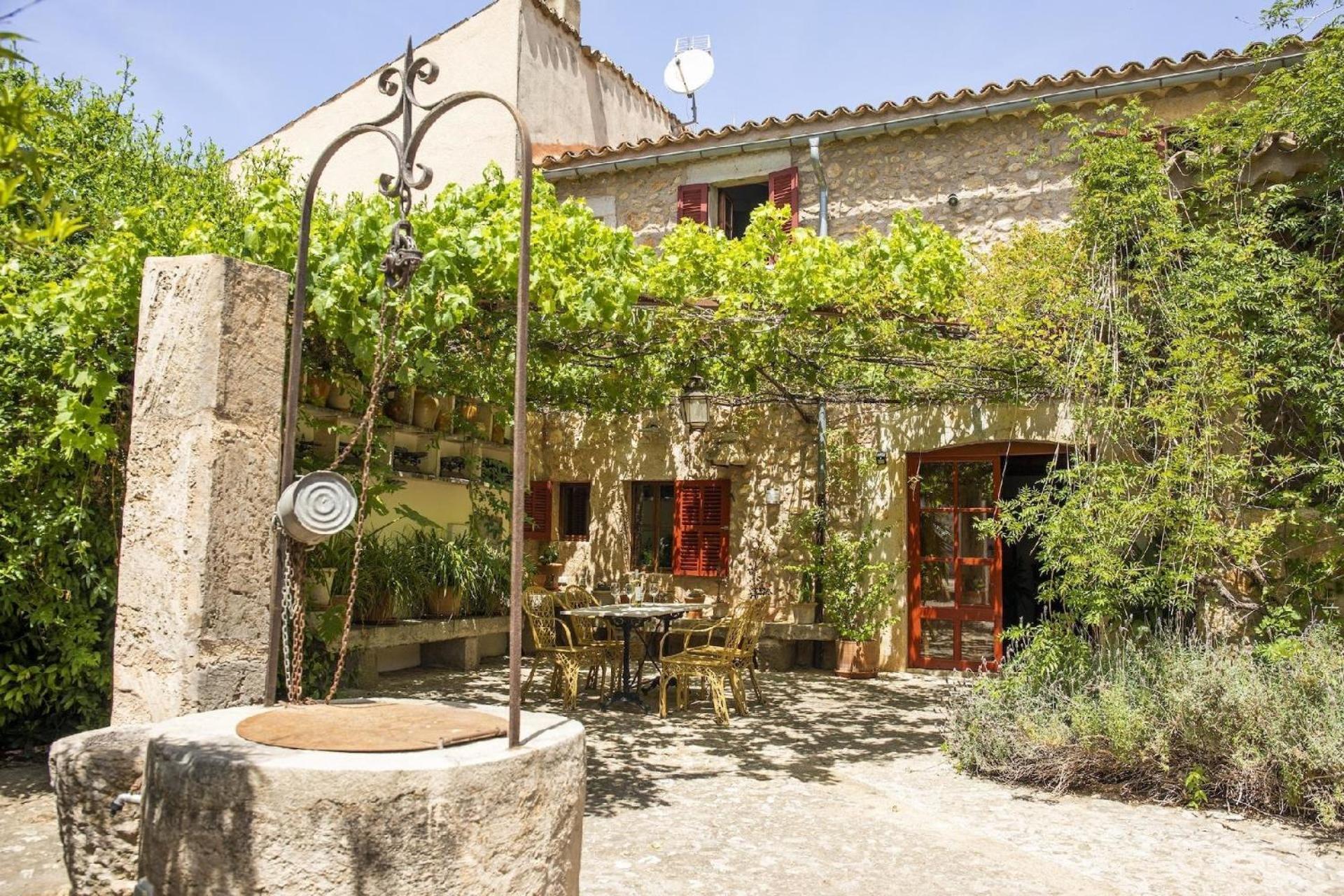 Mit Privatpool Fuer 12 Personen Ca 400 Qm In Consell, Mallorca Binnenland Von Mallorca Hébergement de vacances *