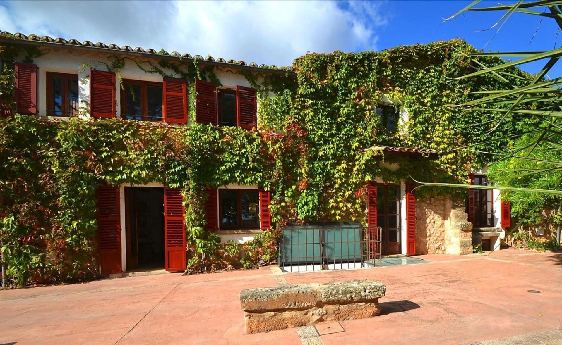 Mit Privatpool Fuer 12 Personen Ca 400 Qm In Consell, Mallorca Binnenland Von Mallorca Hébergement de vacances